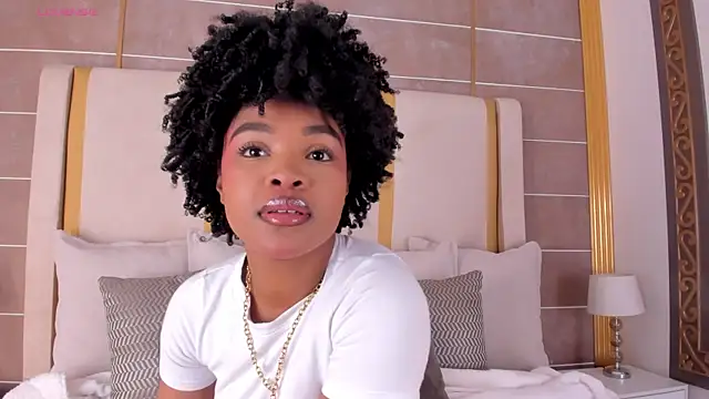 Snapshot of AriaFoster chatting on 7, 11, 2025 AriaFoster online show from 7, 11, 2025