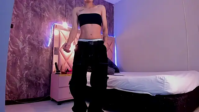 Snapshot of megan_100 chatting on 24, 1, 2025 megan 100 online show from 24, 1, 2025