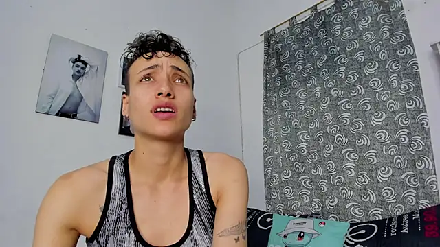 Snapshot of megan_100 chatting on 25, 10, 2025 megan 100 online show from 25, 10, 2025