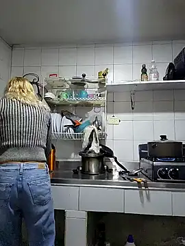 Snapshot of 911Calling chatting on 17, 12, 2024 911Calling online show from 17, 12, 2024