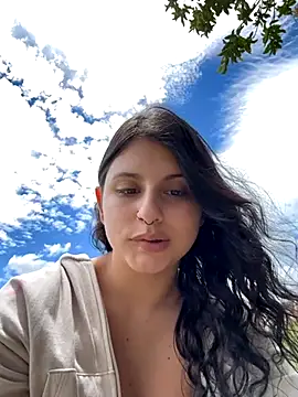 Luu Princess online show from 5, 10, 2025