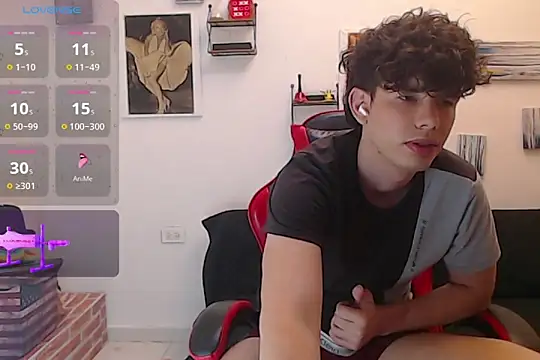 Snapshot of Angelo-cianuro- chatting on 13, 12, 2025 Angelo-cianuro- online show from 13, 12, 2025