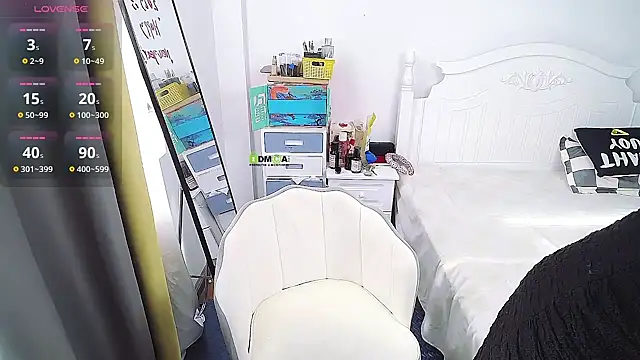 Snapshot of CN-Doudou chatting on 3, 1, 2025 CN-Doudou online show from 3, 1, 2025