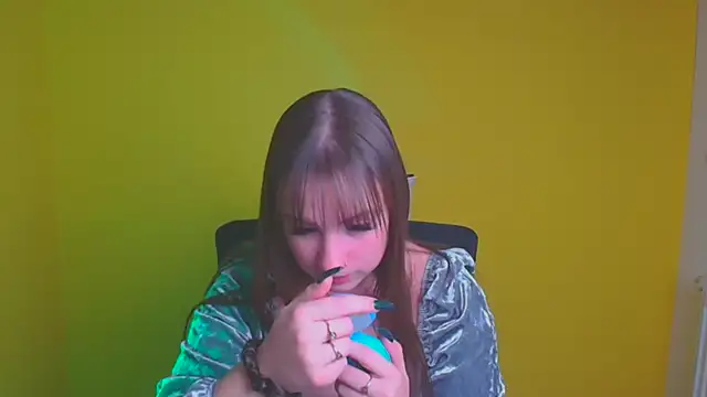 Snapshot of Evelina_GG chatting on 14, 12, 2024 Evelina GG online show from 14, 12, 2024