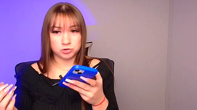 Snapshot of Evelina_GG chatting on 25, 12, 2024 Evelina GG online show from 25, 12, 2024