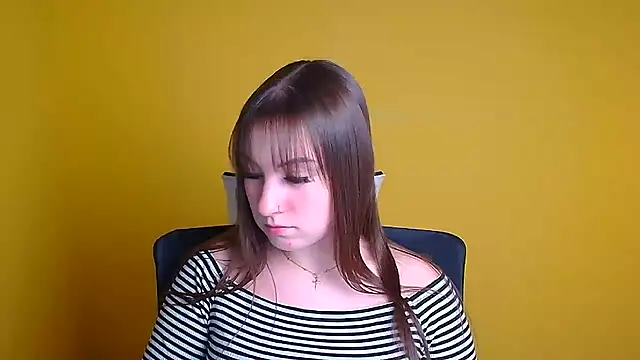 Snapshot of Evelina_GG chatting on 4, 1, 2025 Evelina GG online show from 4, 1, 2025