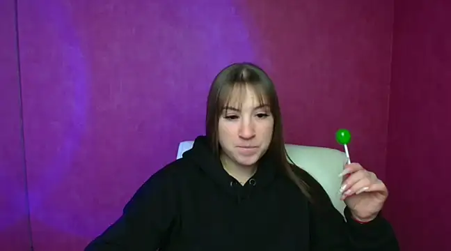 Snapshot of Evelina_GG chatting on 5, 1, 2025 Evelina GG online show from 5, 1, 2025