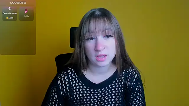 Snapshot of Evelina_GG chatting on 6, 10, 2025 Evelina GG online show from 6, 10, 2025