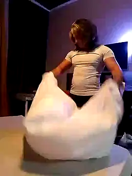 Lovely milk online show from 21, 11, 2025