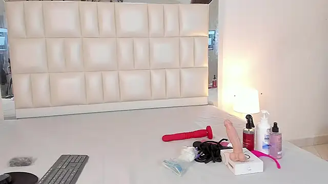 Snapshot of Alhana_pulido chatting on 2, 12, 2024 Alhana pulido online show from 2, 12, 2024