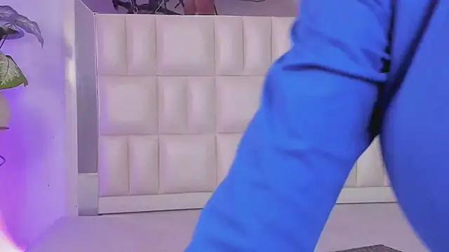 Snapshot of Alhana_pulido chatting on 22, 1, 2025 Alhana pulido online show from 22, 1, 2025