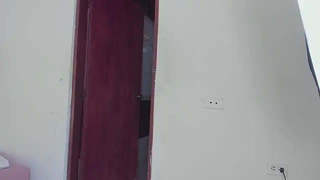 Snapshot of Alhana_pulido chatting on 15, 3, 2025 Alhana pulido online show from 15, 3, 2025