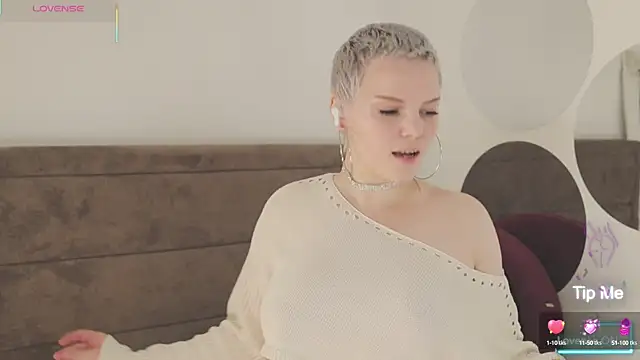 LikaBerry1 online show from 2, 10, 2025