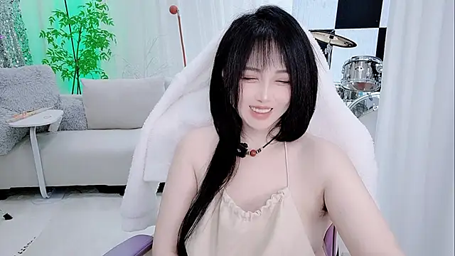 Snapshot of Vaness-a chatting on 20, 12, 2025 Vaness-a online show from 20, 12, 2025