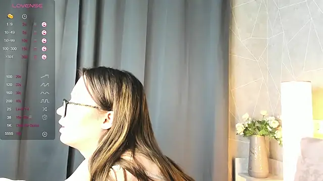 Snapshot of Jessica_Soon chatting on 7, 2, 2025 Jessica Soon online show from 7, 2, 2025