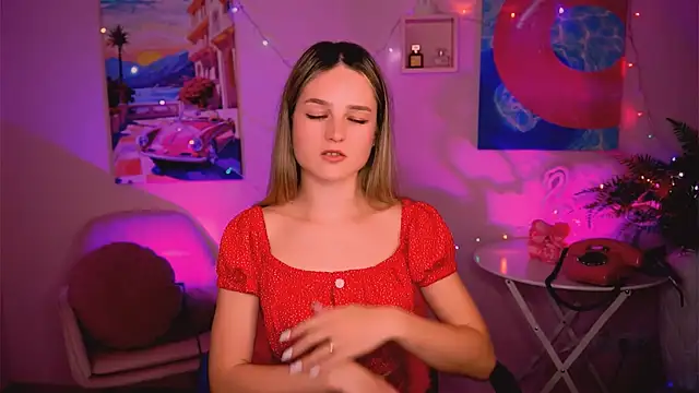 Snapshot of DeboraLarson chatting on 29, 12, 2024 DeboraLarson online show from 29, 12, 2024