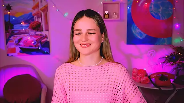 Snapshot of DeboraLarson chatting on 5, 1, 2025 DeboraLarson online show from 5, 1, 2025