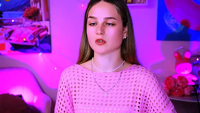 Snapshot of DeboraLarson chatting on 29, 1, 2025 DeboraLarson online show from 29, 1, 2025