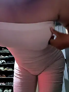 Kasandra02 online show from 4, 2, 2026