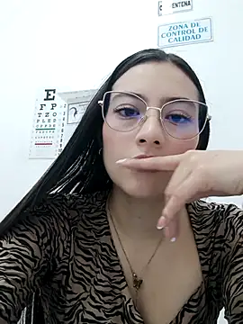 Cataleihaa online show from 4, 4, 2026