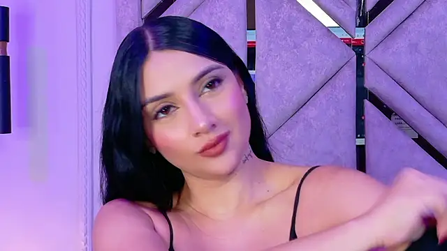 Snapshot of Harper-Avary chatting on 18, 2, 2026 Harper-Avary online show from 18, 2, 2026