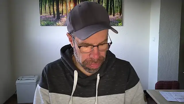 Snapshot of Harry_Boldt chatting on 5, 11, 2025 Harry Boldt online show from 5, 11, 2025