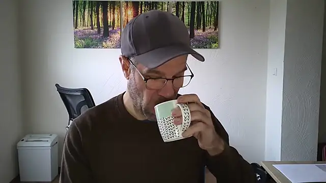 Snapshot of Harry_Boldt chatting on 11, 11, 2025 Harry Boldt online show from 11, 11, 2025