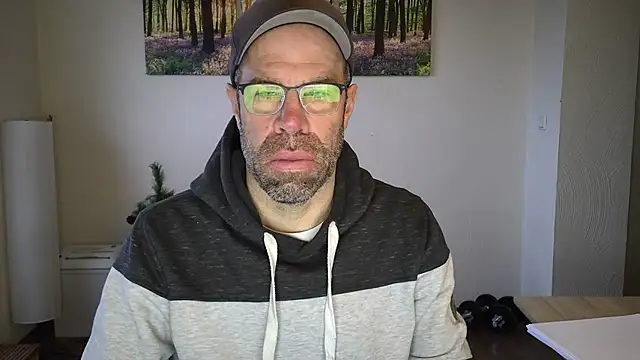 Snapshot of Harry_Boldt chatting on 26, 11, 2025 Harry Boldt online show from 26, 11, 2025