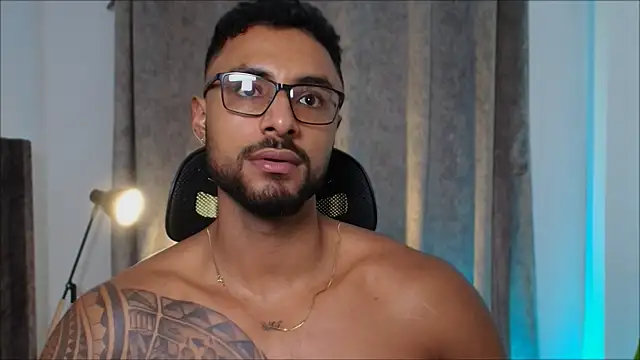 LiamGarcia1 online show from 13, 3, 2025