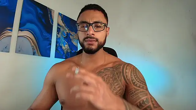 LiamGarcia1 online show from 14, 2, 2026