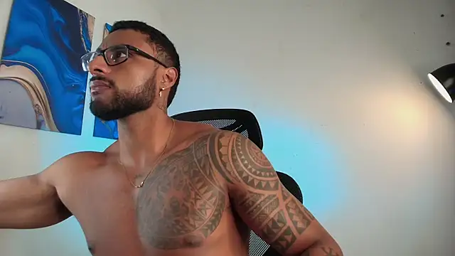 LiamGarcia1 online show from 18, 2, 2026