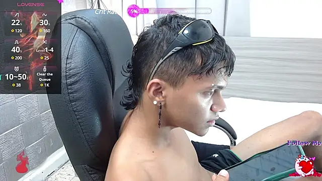 Snapshot of loistwink_ chatting on 14, 1, 2025 loistwink online show from 14, 1, 2025