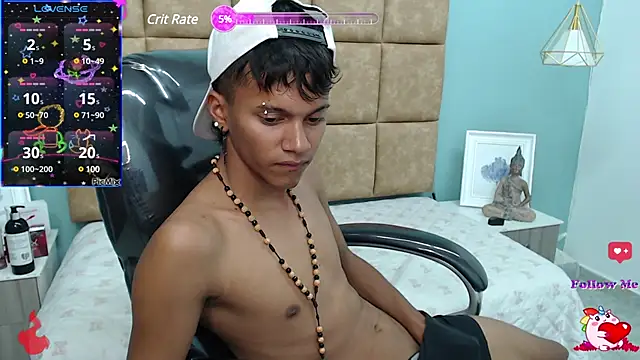 Snapshot of loistwink_ chatting on 2, 2, 2025 loistwink online show from 2, 2, 2025