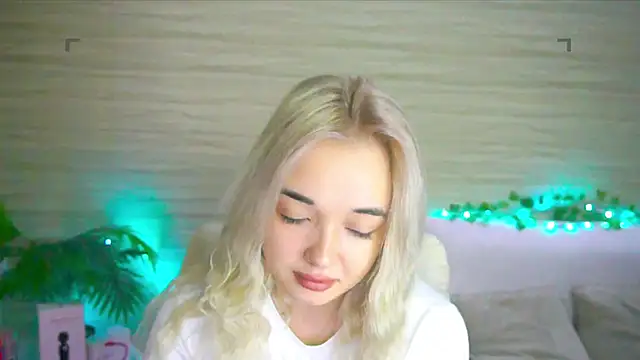 Ashley S online show from 24, 9, 2025