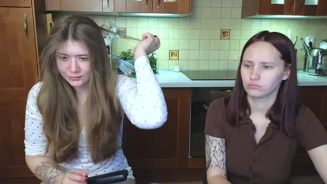 HotCaramellsTV online show from 8, 4, 2026