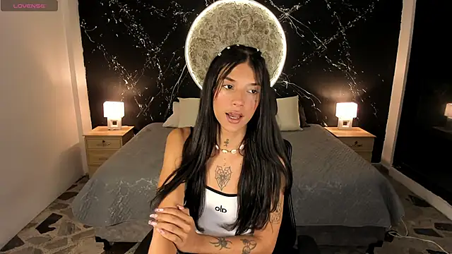 Snapshot of CoralRigan chatting on 8, 12, 2024 CoralRigan online show from 8, 12, 2024