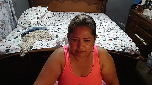 Snapshot of CANDYSWEET51 chatting on 12, 3, 2025 CANDYSWEET51 online show from 12, 3, 2025