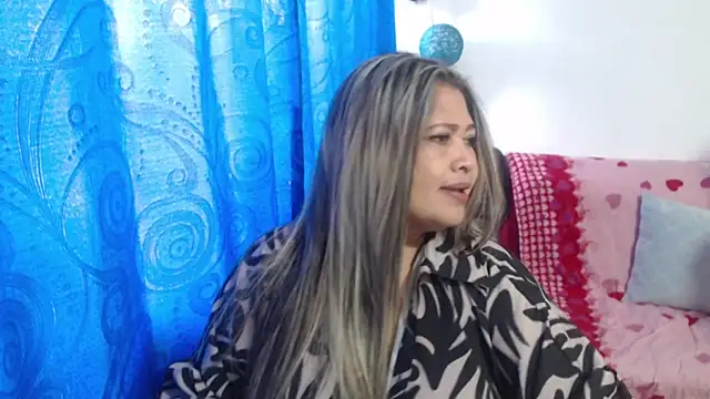 Snapshot of CANDYSWEET51 chatting on 14, 11, 2025 CANDYSWEET51 online show from 14, 11, 2025