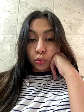 Im sophia1 online show from 30, 10, 2025