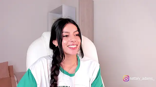 nattaly adams online show from 23, 12, 2024