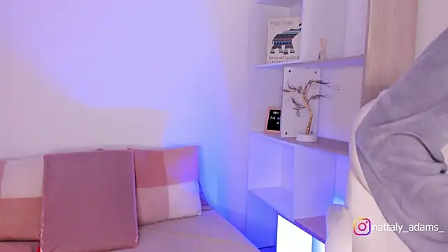 nattaly adams online show from 13, 2, 2025