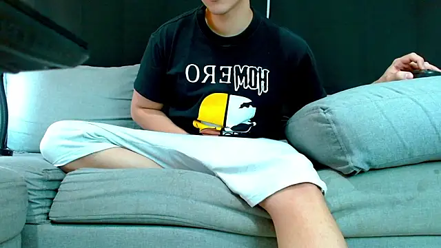 Snapshot of Danyer33 chatting on 4, 11, 2025 Danyer33 online show from 4, 11, 2025