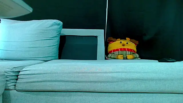 Snapshot of Danyer33 chatting on 4, 12, 2025 Danyer33 online show from 4, 12, 2025