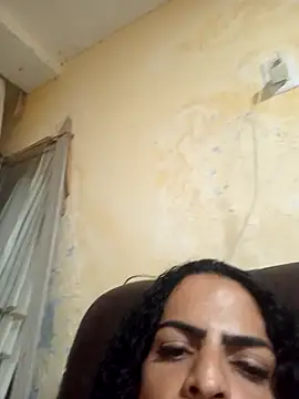 Snapshot of MaraVililhosa chatting on 18, 11, 2025 MaraVililhosa online show from 18, 11, 2025