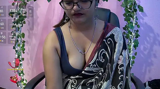 Snapshot of Pari-new chatting on 10, 2, 2025 Pari-new online show from 10, 2, 2025