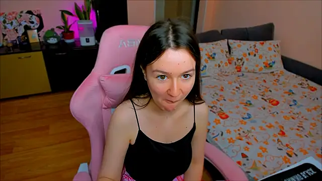 Snapshot of ameli_moon chatting on 19, 10, 2025 ameli moon online show from 19, 10, 2025