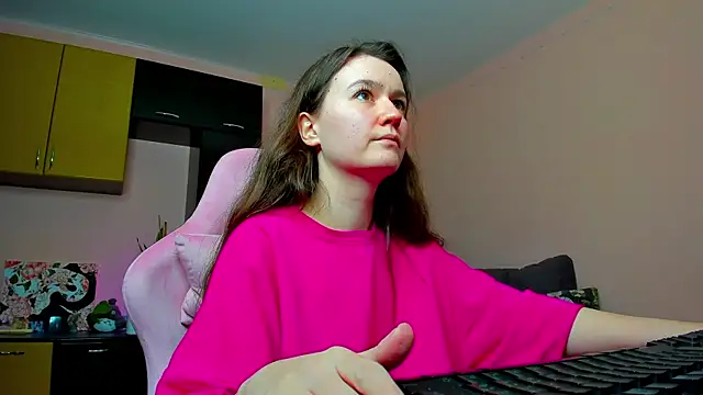 Snapshot of ameli_moon chatting on 1, 12, 2025 ameli moon online show from 1, 12, 2025