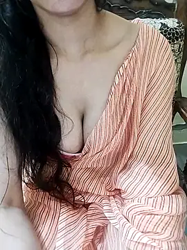 Snapshot of Fair-magic-woman chatting on 28, 11, 2025 Fair-magic-woman online show from 28, 11, 2025