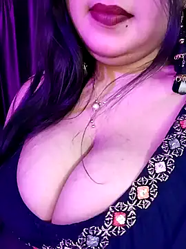 Suhanakhan00 online show from 2, 2, 2025