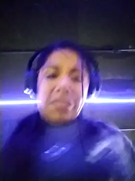 Snapshot of Karenn12 chatting on 1, 10, 2025 Karenn12 online show from 1, 10, 2025